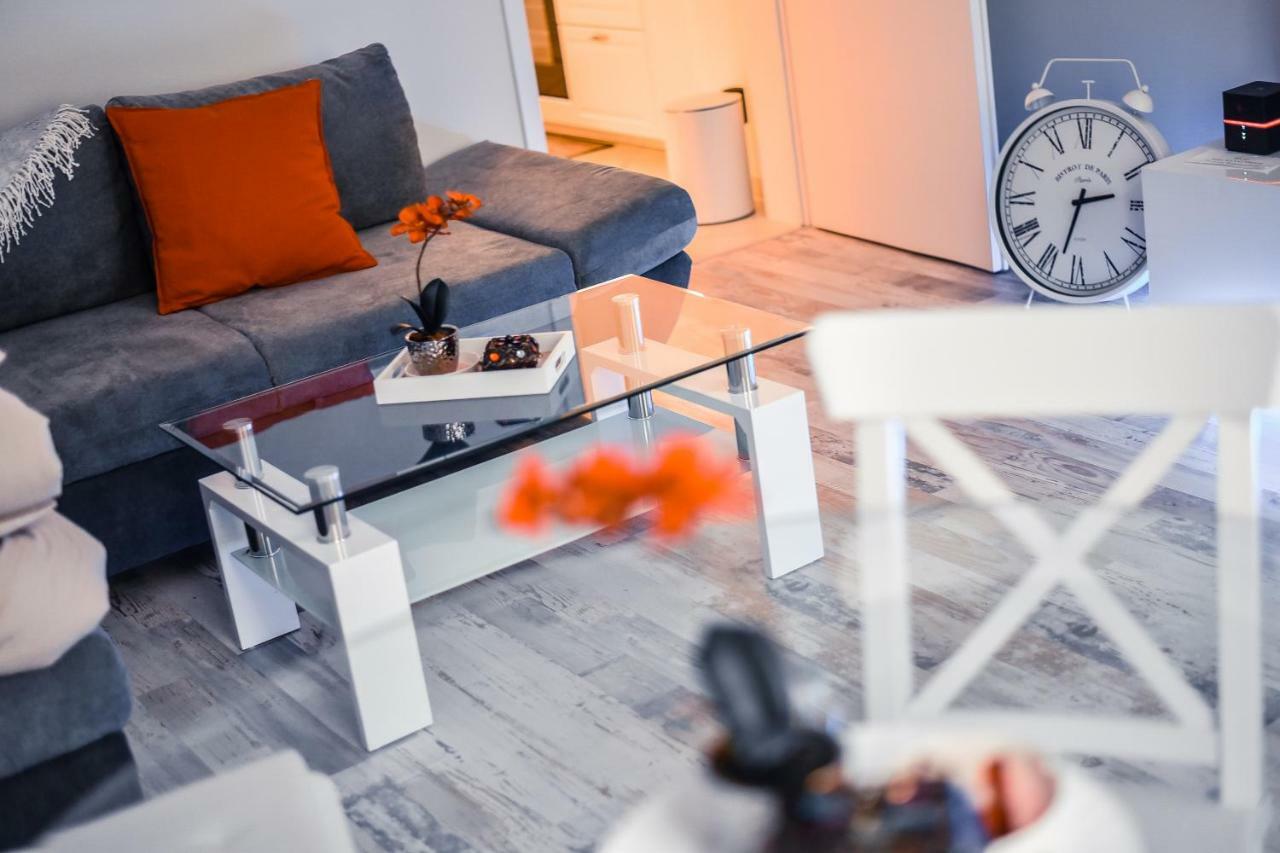 New designed Apartment in Wenen Buitenkant foto